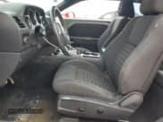 ✅ 2013 Dodge Challenger Rallye Redline • VIN: 2C3CDYAG5DH520860 • Lot: 46846235. Wystawiony na Copart z przebiegiem 103 899 mil. Bezpłatny archiwum sprzedaży aukcyjnych z USA i szczegółowy raport historii pojazdu na DreamBid. Zdjęcie 7.