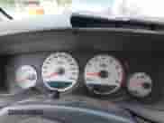 2005 Dodge Neon SXT z VIN 1B3ES56C45D208950, wystawiony jako IAAI lot #42628795 z przebiegiem 222 747 mil mil oraz . Historia ofert i sprzedaży dostępna na DreamBid. Obrazek 7.