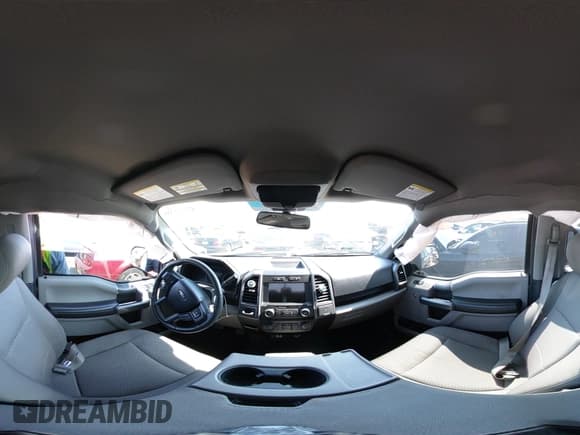 ✅ 2020 Ford F-150 XL • VIN: 1FTEW1CPXLFA39943 • Lot: 42171386. Wystawiony na IAAI z przebiegiem 59 820 mil. Bezpłatny archiwum sprzedaży aukcyjnych z USA i szczegółowy raport historii pojazdu na DreamBid. Zdjęcie 18.