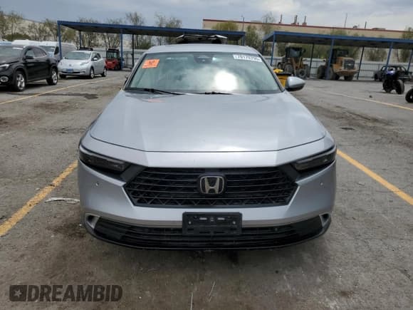 ✅ 2023 Honda Accord Touring • VIN: 1HGCY2F81PA045372 • Лот: 70170795. Опубликован ранее на Copart с пробегом 49 206 миль. Бесплатный доступ к архиву аукционных продаж из США и подробный отчёт об истории автомобиля на DreamBid. Изображение 5.