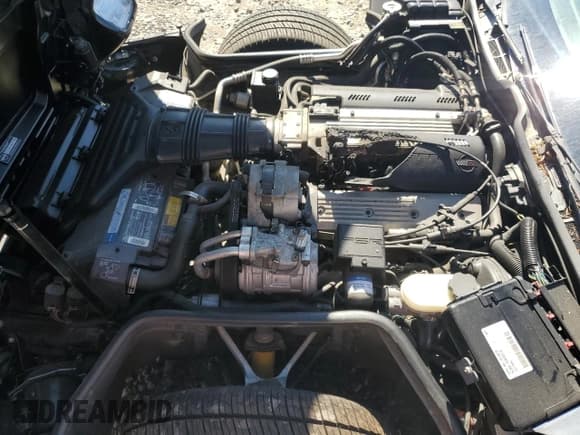 ✅ 1992 Chevrolet Corvette • VIN: 1G1YY33P1N5110757 • Лот: 82236385. Опубликован ранее на Copart с пробегом Не указан. Бесплатный доступ к архиву аукционных продаж из США и подробный отчёт об истории автомобиля на DreamBid. Изображение 11.