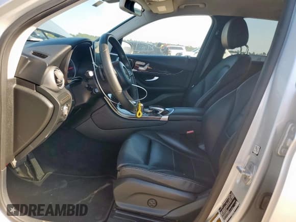 ✅ 2016 Mercedes-Benz GLC 300 • VIN: WDC0G4JB8GF019836 • Lot: 71556825. Listed on Copart with 92,786 mi. Free auction sales archive from the USA and detailed vehicle history report at DreamBid. Image 7.
