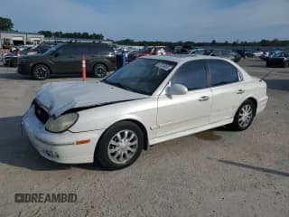 ✅ 2002 Hyundai Sonata GLS • VIN: KMHWF35HX2A552641 • Lot: 57324655. Listed on Copart with 274,808 mi. Free auction sales archive from the USA and detailed vehicle history report at DreamBid. Image 1.