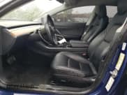 ✅ 2018 Tesla Model 3 Long Range Battery • VIN: 5YJ3E1EB2JF105401 • Lot: 83785725. Wystawiony na Copart z przebiegiem 93 976 mil. Bezpłatny archiwum sprzedaży aukcyjnych z USA i szczegółowy raport historii pojazdu na DreamBid. Zdjęcie 7.