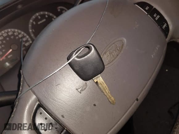 ✅ 2002 Ford F-150 XLT • VIN: 1FTRW07L52KB36296 • Lot: 43655860. Listed on IAAI with 262,218 mi. Free auction sales archive from the USA and detailed vehicle history report at DreamBid. Image 11.