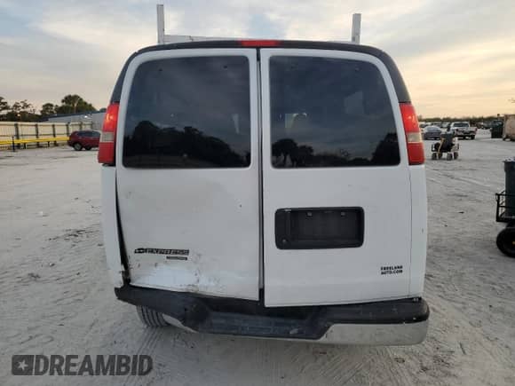 2016 Chevrolet Express Passenger LT с VIN 1GAZGPFG2G1269808, выставлен на аукционе Copart как лот 42686785 с пробегом 157 121 миль миль и Списание • Salvage title. История ставок и продаж доступна на DreamBid. Изображение 6.