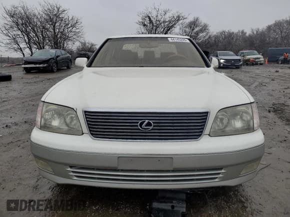 ✅ 1999 Lexus LS 400 • VIN: JT8BH28F8X0152476 • Lot: 44145245. Wystawiony na Copart z przebiegiem 206 600 mil. Bezpłatny archiwum sprzedaży aukcyjnych z USA i szczegółowy raport historii pojazdu na DreamBid. Zdjęcie 5.