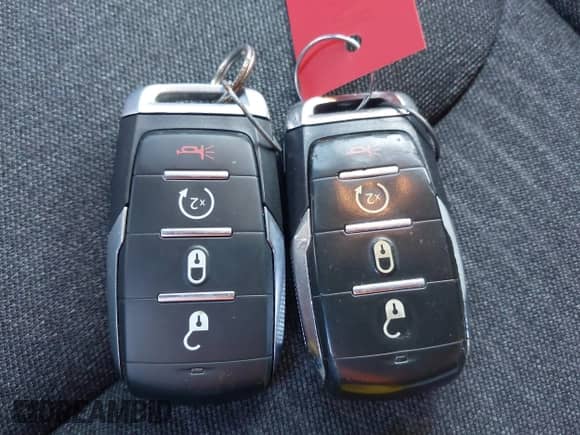 2020 Ram 1500 Big Horn z VIN 1C6SRFFT6LN110360, wystawiony jako IAAI lot #41725067 z przebiegiem 163 905 mil mil oraz . Historia ofert i sprzedaży dostępna na DreamBid. Obrazek 11.