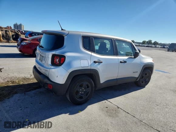 ✅ 2017 Jeep Renegade Sport • VIN: ZACCJAAB7HPF47210 • Lot: 91409135. Wystawiony na Copart z przebiegiem 210 692 mil. Bezpłatny archiwum sprzedaży aukcyjnych z USA i szczegółowy raport historii pojazdu na DreamBid. Zdjęcie 3.