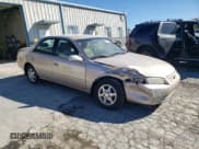 ✅ 1999 Toyota Camry LE • VIN: 4T1BG22K1XU894054 • Lot: 82528555. Wystawiony na Copart z przebiegiem 140 249 mil. Bezpłatny archiwum sprzedaży aukcyjnych z USA i szczegółowy raport historii pojazdu na DreamBid. Zdjęcie 4.