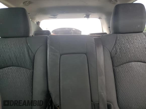 ✅ 2012 GMC Acadia SL • VIN: 1GKKRNED3CJ132745 • Lot: 81235405. Wystawiony na Copart z przebiegiem 228 060 mil. Bezpłatny archiwum sprzedaży aukcyjnych z USA i szczegółowy raport historii pojazdu na DreamBid. Zdjęcie 10.