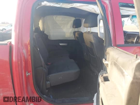 ✅ 2015 Chevrolet Silverado 1500 LT • VIN: 3GCUKREC2FG102035 • Lot: 43364737. Wystawiony na IAAI z przebiegiem 190 804 mil. Bezpłatny archiwum sprzedaży aukcyjnych z USA i szczegółowy raport historii pojazdu na DreamBid. Zdjęcie 8.