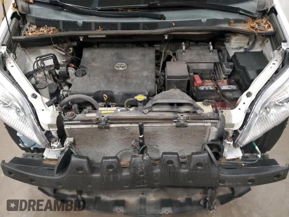 ✅ 2013 Toyota Sienna LE AAS • VIN: 5TDKK3DC2DS397156 • Lot: 87222915. Wystawiony na Copart z przebiegiem 117 000 mil. Bezpłatny archiwum sprzedaży aukcyjnych z USA i szczegółowy raport historii pojazdu na DreamBid. Zdjęcie 12.