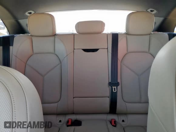 ✅ 2024 Porsche Macan • VIN: WP1AA2A51RLB04014 • Lot: 89844625. Wystawiony na Copart z przebiegiem 22 804 mil. Bezpłatny archiwum sprzedaży aukcyjnych z USA i szczegółowy raport historii pojazdu na DreamBid. Zdjęcie 10.