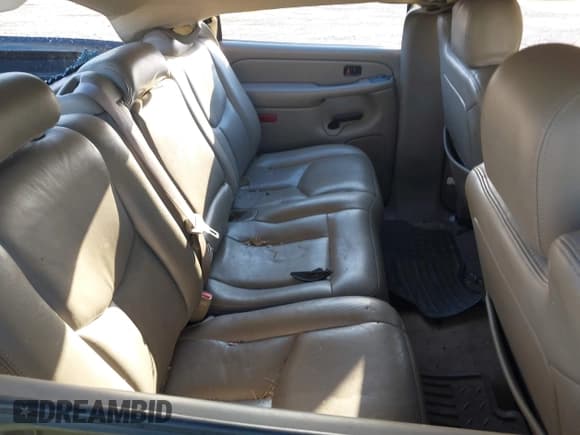 ✅ 2004 Chevrolet Silverado 2500HD LS • VIN: 1GCHK23U04F235055 • Лот: 40890133. Опубликован ранее на IAAI с пробегом 224 423 миль. Бесплатный доступ к архиву аукционных продаж из США и подробный отчёт об истории автомобиля на DreamBid. Изображение 8.