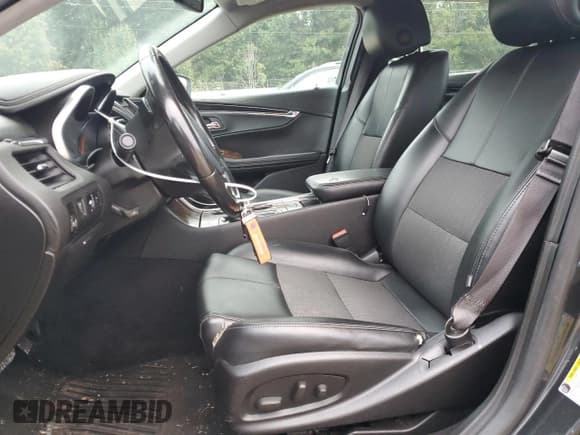 ✅ 2014 Chevrolet Impala LT • VIN: 1G1115SL4EU101153 • Лот: 82267025. Опубликован ранее на Copart с пробегом 170 549 миль. Бесплатный доступ к архиву аукционных продаж из США и подробный отчёт об истории автомобиля на DreamBid. Изображение 7.