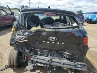 ✅ 2020 Hyundai Venue SE • VIN: KMHRB8A33LU026626 • Lot: 62611824. Wystawiony na Copart z przebiegiem 167 465 mil. Bezpłatny archiwum sprzedaży aukcyjnych z USA i szczegółowy raport historii pojazdu na DreamBid. Zdjęcie 6.