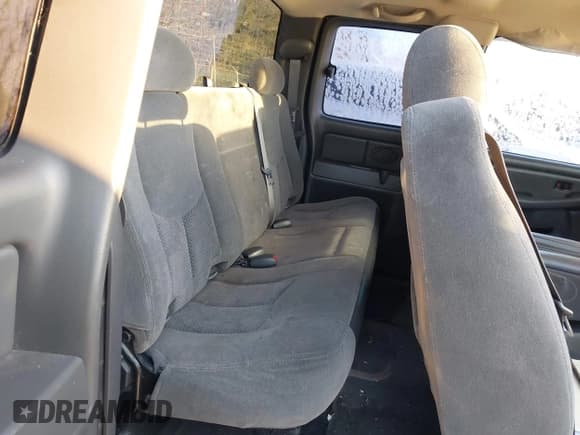 ✅ 2006 Chevrolet Silverado 1500 Work Truck • VIN: 1GCEC19X96Z274367 • Lot: 43838052. Wystawiony na IAAI z przebiegiem 206 517 mil. Bezpłatny archiwum sprzedaży aukcyjnych z USA i szczegółowy raport historii pojazdu na DreamBid. Zdjęcie 8.