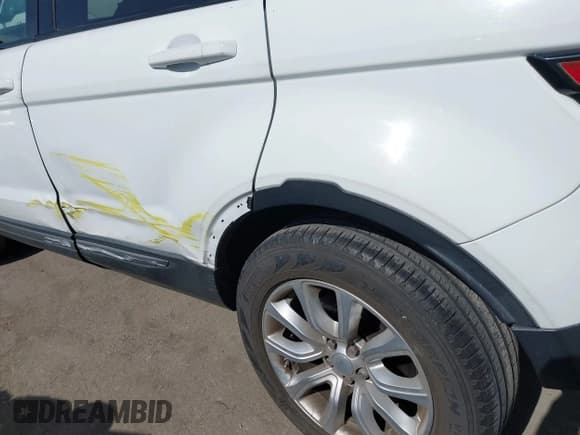 ✅ 2018 Land Rover Range Rover Evoque SE • VIN: SALVP2RX7JH301986 • Lot: 42571274. Listed on IAAI with 53,396 mi. Free auction sales archive from the USA and detailed vehicle history report at DreamBid. Image 6.