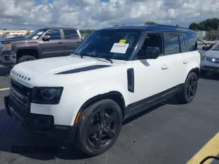 ✅ 2024 Land Rover Defender X-Dynamic SE • VIN: SALE27EU1R2343155 • Lot: 43491609. Wystawiony na IAAI z przebiegiem 18 759 mil. Bezpłatny archiwum sprzedaży aukcyjnych z USA i szczegółowy raport historii pojazdu na DreamBid. Zdjęcie 2.