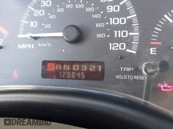 1999 Chevrolet Malibu z VIN 1G1ND52M1XY131000, wystawiony jako IAAI lot #41382252 z przebiegiem 129 845 mil mil oraz . Historia ofert i sprzedaży dostępna na DreamBid. Obrazek 15.