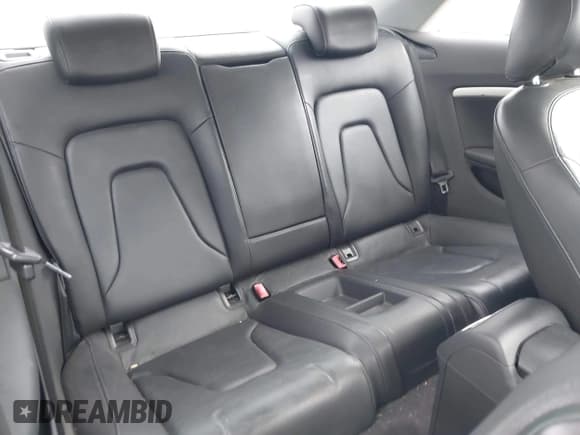 ✅ 2011 Audi A5 Premium • VIN: WAUGFAFR1BA012287 • Лот: 43852887. Опубликован ранее на IAAI с пробегом 145 286 миль. Бесплатный доступ к архиву аукционных продаж из США и подробный отчёт об истории автомобиля на DreamBid. Изображение 8.