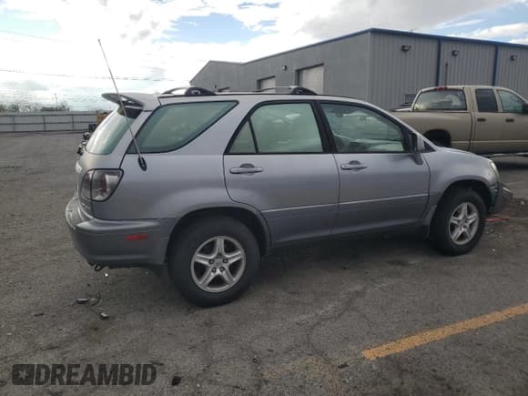 ✅ 2002 Lexus RX 300 • VIN: JTJHF10U220290882 • Lot: 86173675. Wystawiony na Copart z przebiegiem 156 839 mil. Bezpłatny archiwum sprzedaży aukcyjnych z USA i szczegółowy raport historii pojazdu na DreamBid. Zdjęcie 3.