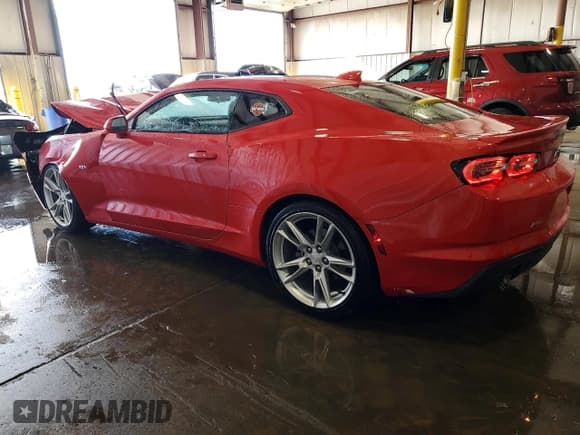 ✅ 2019 Chevrolet Camaro 2LT • VIN: 1G1FD1RS8K0118608 • Lot: 91563525. Wystawiony na Copart z przebiegiem 38 599 mil. Bezpłatny archiwum sprzedaży aukcyjnych z USA i szczegółowy raport historii pojazdu na DreamBid. Zdjęcie 2.
