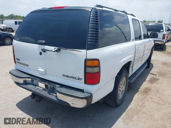 ✅ 2005 Chevrolet Suburban LS • VIN: 3GNEC16Z35G279673 • Lot: 42428085. Listed on IAAI with 290,108 mi. Free auction sales archive from the USA and detailed vehicle history report at DreamBid. Image 4.