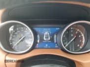 ✅ 2018 Maserati Levante S GranSport • VIN: ZN661YUS0JX272198 • Лот: 69862165. Опубликован ранее на Copart с пробегом Не указан. Бесплатный доступ к архиву аукционных продаж из США и подробный отчёт об истории автомобиля на DreamBid. Изображение 9.