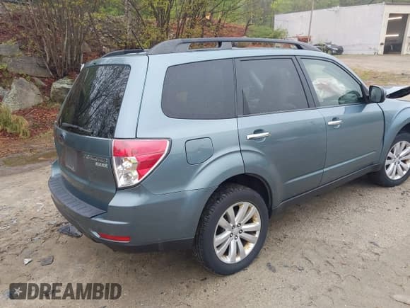 ✅ 2013 Subaru Forester X Premium • VIN: JF2SHACC9DH403058 • Лот: 42170727. Опубликован ранее на IAAI с пробегом 141 971 миль. Бесплатный доступ к архиву аукционных продаж из США и подробный отчёт об истории автомобиля на DreamBid. Изображение 4.