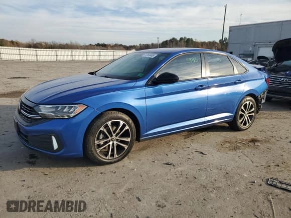 ✅ 2022 Volkswagen Jetta Sport • VIN: 3VWBM7BU3NM033758 • Lot: 91263485. Listed on Copart with 106,284 mi. Free auction sales archive from the USA and detailed vehicle history report at DreamBid. Image 1.