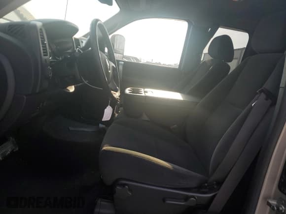 ✅ 2008 Chevrolet Silverado 2500HD 1LT • VIN: 1GCHK29K68E197574 • Lot: 52921025. Wystawiony na Copart z przebiegiem 105 066 mil. Bezpłatny archiwum sprzedaży aukcyjnych z USA i szczegółowy raport historii pojazdu na DreamBid. Zdjęcie 7.