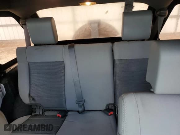 ✅ 2009 Jeep Wrangler Unlimited X • VIN: 1J4GA391X9L786887 • Lot: 70853675. Wystawiony na Copart z przebiegiem 130 403 mil. Bezpłatny archiwum sprzedaży aukcyjnych z USA i szczegółowy raport historii pojazdu na DreamBid. Zdjęcie 10.