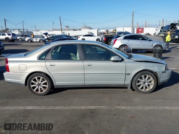 ✅ 2003 Volvo S80 • VIN: YV1TS91Z931311900 • Лот: 41312816. Опубликован ранее на IAAI с пробегом 98 650 миль. Бесплатный доступ к архиву аукционных продаж из США и подробный отчёт об истории автомобиля на DreamBid. Изображение 13.