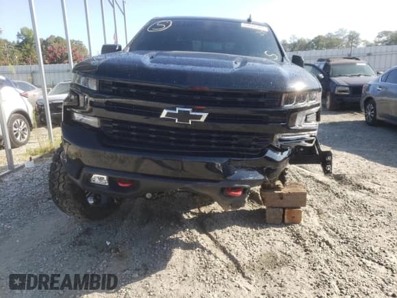 ✅ 2021 Chevrolet Silverado 1500 LT Trail Boss • VIN: 1GCPYFEL0MZ153685 • Lot: 68606304. Wystawiony na Copart z przebiegiem 51 916 mil. Bezpłatny archiwum sprzedaży aukcyjnych z USA i szczegółowy raport historii pojazdu na DreamBid. Zdjęcie 5.