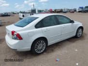 ✅ 2009 Volvo S40 2.4L • VIN: YV1MS382X92462600 • Lot: 42963877. Listed on IAAI with Not provided. Free auction sales archive from the USA and detailed vehicle history report at DreamBid. Image 4.