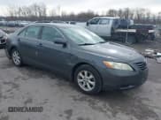✅ 2007 Toyota Camry LE • VIN: 4T1BK46K57U018527 • Лот: 43692115. Опубликован ранее на IAAI с пробегом 225 161 миль. Бесплатный доступ к архиву аукционных продаж из США и подробный отчёт об истории автомобиля на DreamBid. Изображение 1.