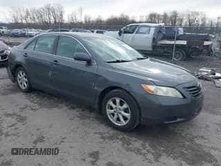 ✅ 2007 Toyota Camry LE • VIN: 4T1BK46K57U018527 • Лот: 43692115. Опубликован ранее на IAAI с пробегом 225 161 миль. Бесплатный доступ к архиву аукционных продаж из США и подробный отчёт об истории автомобиля на DreamBid. Изображение 1.
