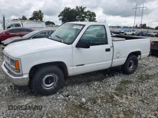 1998 Chevrolet Silverado 1500 z VIN 1GCEC14W9WZ236801, wystawiony jako Copart lot #56354305 z przebiegiem 228 974 mil mil oraz Czysty tytuł • Clean title. Historia ofert i sprzedaży dostępna na DreamBid. Obrazek 1.