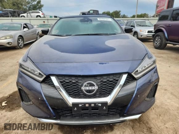 ✅ 2023 Nissan Maxima SV • VIN: 1N4AA6CV5PC508488 • Lot: 84702325. Listed on Copart with 33,071 mi. Free auction sales archive from the USA and detailed vehicle history report at DreamBid. Image 5.
