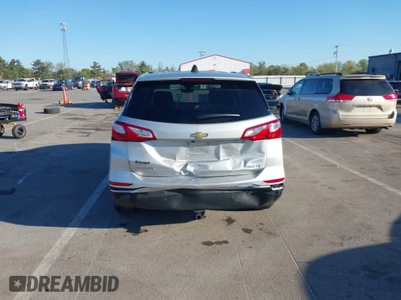 ✅ 2019 Chevrolet Equinox LT • VIN: 2GNAXTEV1K6205043 • Lot: 43314261. Wystawiony na IAAI z przebiegiem 105 624 mil. Bezpłatny archiwum sprzedaży aukcyjnych z USA i szczegółowy raport historii pojazdu na DreamBid. Zdjęcie 16.
