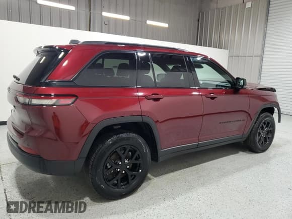 ✅ 2025 Jeep Grand Cherokee Altitude • VIN: 1C4RJHAG3S8657006 • Lot: 91030975. Listed on Copart with 22,091 mi. Free auction sales archive from the USA and detailed vehicle history report at DreamBid. Image 3.