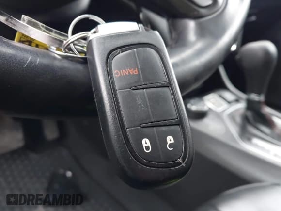 ✅ 2020 Jeep Cherokee Trailhawk • VIN: 1C4PJMBX8LD500952 • Lot: 43742734. Listed on IAAI with 78,459 mi. Free auction sales archive from the USA and detailed vehicle history report at DreamBid. Image 11.