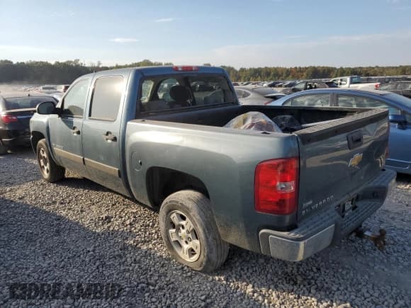 ✅ 2008 Chevrolet Silverado 1500 1LT • VIN: 3GCEC13038G122616 • Lot: 76820134. Listed on Copart with Not provided. Free auction sales archive from the USA and detailed vehicle history report at DreamBid. Image 2.