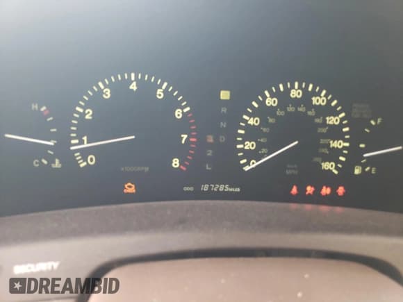 ✅ 1997 Lexus LS 400 • VIN: JT8BH28FXV0093511 • Лот: 62721515. Опубликован ранее на Copart с пробегом 187 285 миль. Бесплатный доступ к архиву аукционных продаж из США и подробный отчёт об истории автомобиля на DreamBid. Изображение 9.