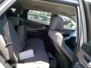 ✅ 2017 Hyundai Santa Fe 2.4L • VIN: 5XYZTDLB4HG430672 • Лот: 53093523. Опубликован ранее на Copart с пробегом Не указан. Бесплатный доступ к архиву аукционных продаж из США и подробный отчёт об истории автомобиля на DreamBid. Изображение 12.