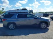 ✅ 2020 Chevrolet Traverse LT Cloth • VIN: 1GNERGKW3LJ165746 • Lot: 43452819. Wystawiony na IAAI z przebiegiem 82 069 mil. Bezpłatny archiwum sprzedaży aukcyjnych z USA i szczegółowy raport historii pojazdu na DreamBid. Zdjęcie 13.