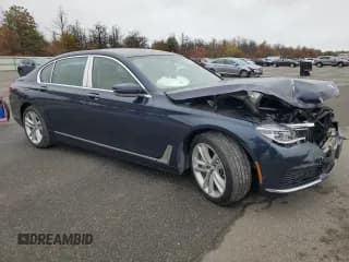 ✅ 2019 BMW 7 Series 750i xDrive • VIN: WBA7F2C53KB240521 • Lot: 90520465. Wystawiony na Copart z przebiegiem 62 111 mil. Bezpłatny archiwum sprzedaży aukcyjnych z USA i szczegółowy raport historii pojazdu na DreamBid. Zdjęcie 4.