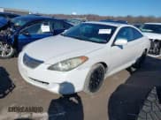 ✅ 2006 Toyota Solara SE • VIN: 4T1CE30P56U656687 • Lot: 41751810. Wystawiony na IAAI z przebiegiem 234 904 mil. Bezpłatny archiwum sprzedaży aukcyjnych z USA i szczegółowy raport historii pojazdu na DreamBid. Zdjęcie 2.